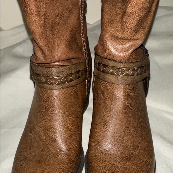 Relativity Brown Faux Leather Heeled Re-Henrick Boots‎ Sz 6.5M Inside Zip Buckle - Picture 9 of 12